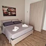 Casa Monik * Бриндизи